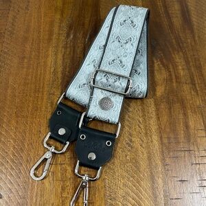 EUC SoRetro Arctic Frost (Silver Sparkle) Purse Strap
